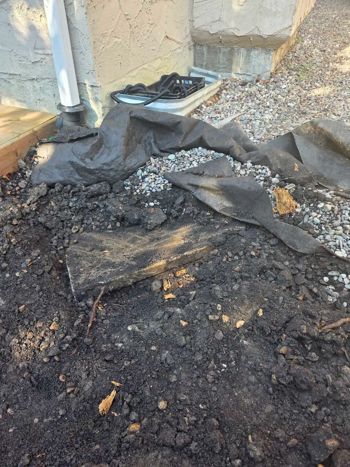 Gravel path before detailing edges